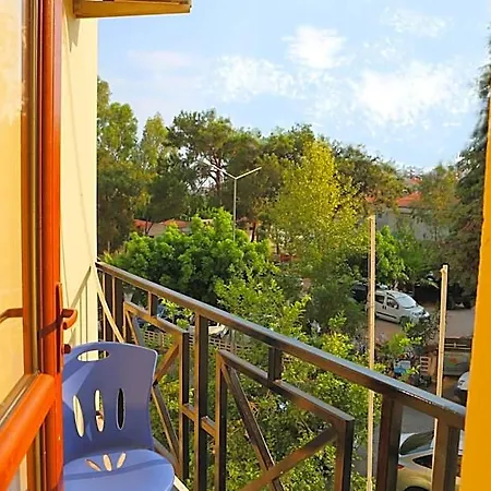 Ugur Hotel